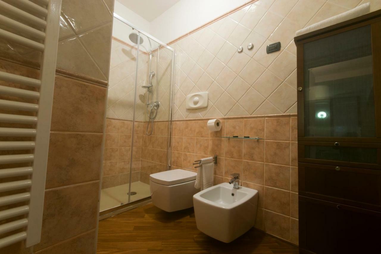 Suite Del Borgo - Affittacamere - Guest House Bologna Exterior foto
