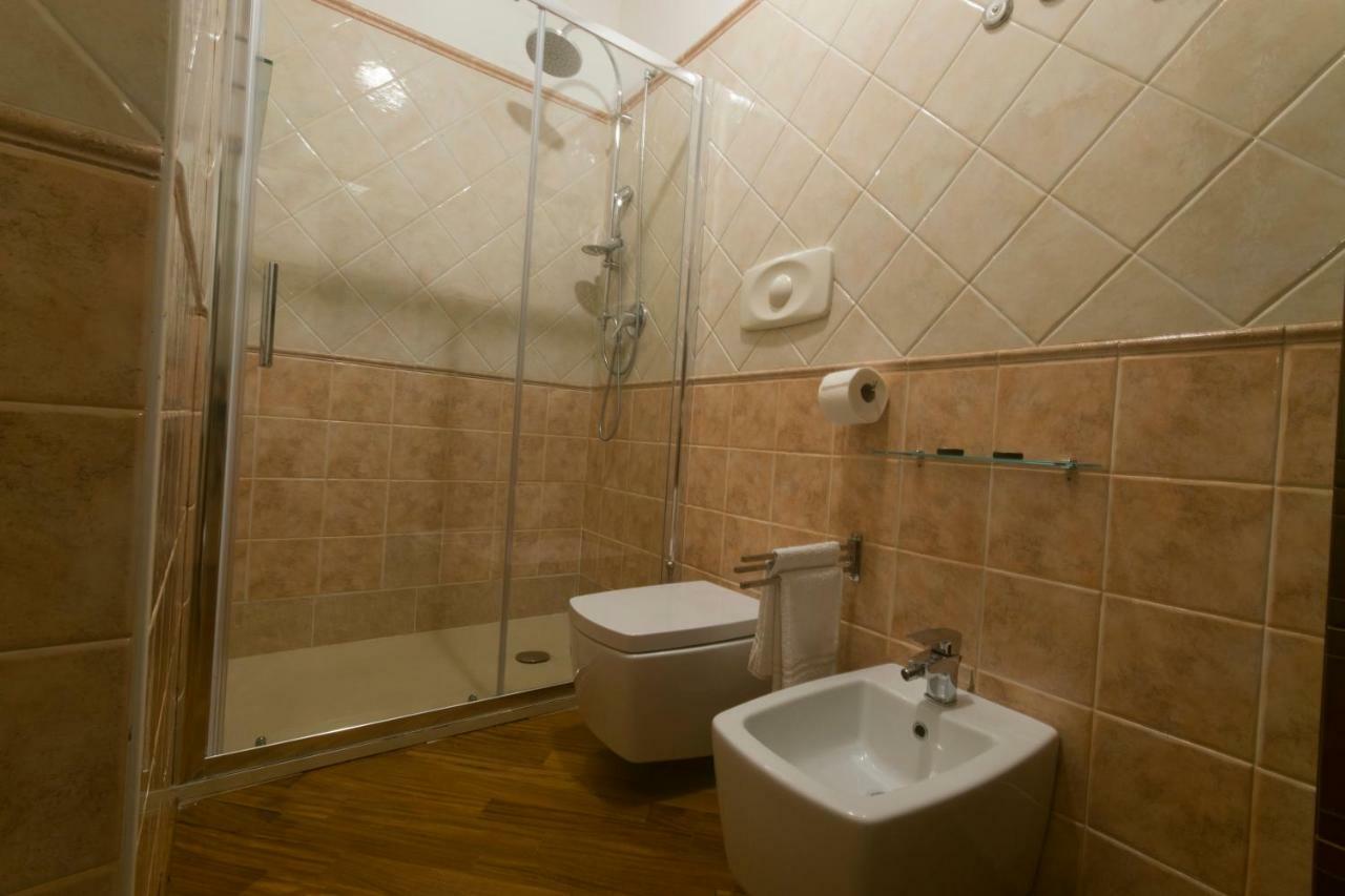 Suite Del Borgo - Affittacamere - Guest House Bologna Exterior foto