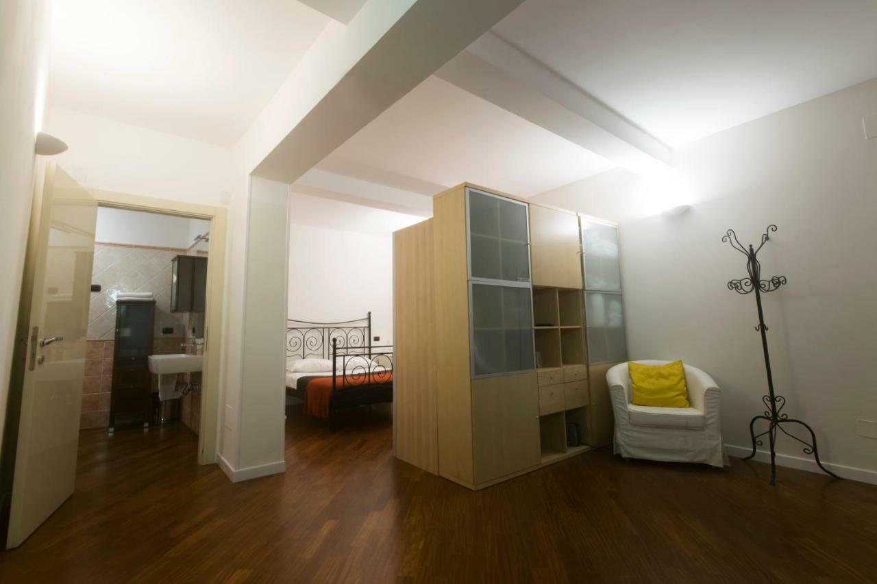 Suite Del Borgo - Affittacamere - Guest House Bologna Exterior foto
